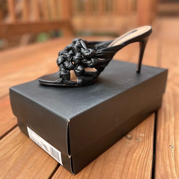 BCBGMaxAzria Black Leather Stiletto Heels New in Box - Picture 2 of 8